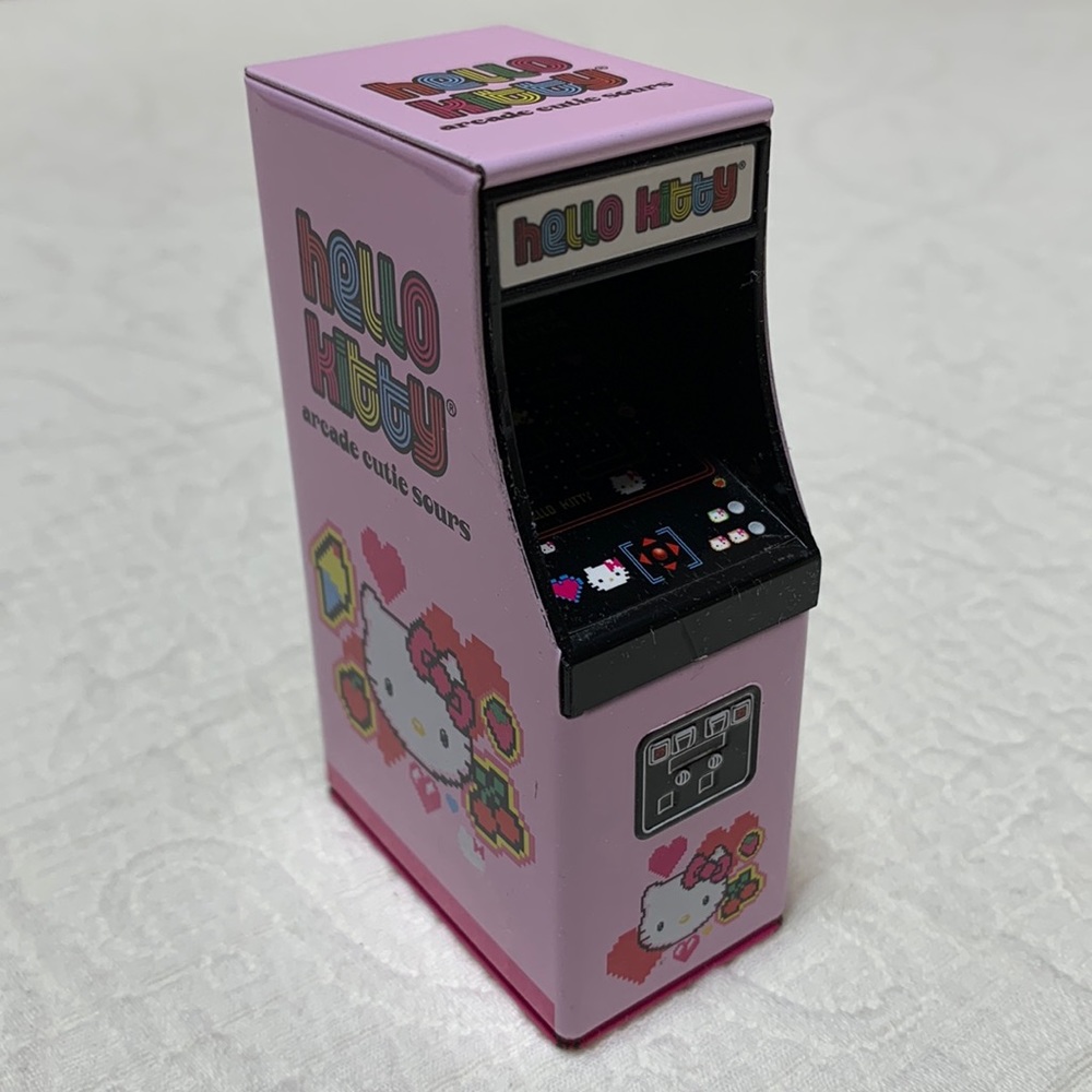 Hello Kitty Arcade Cutie Sours Novely Candy Tin